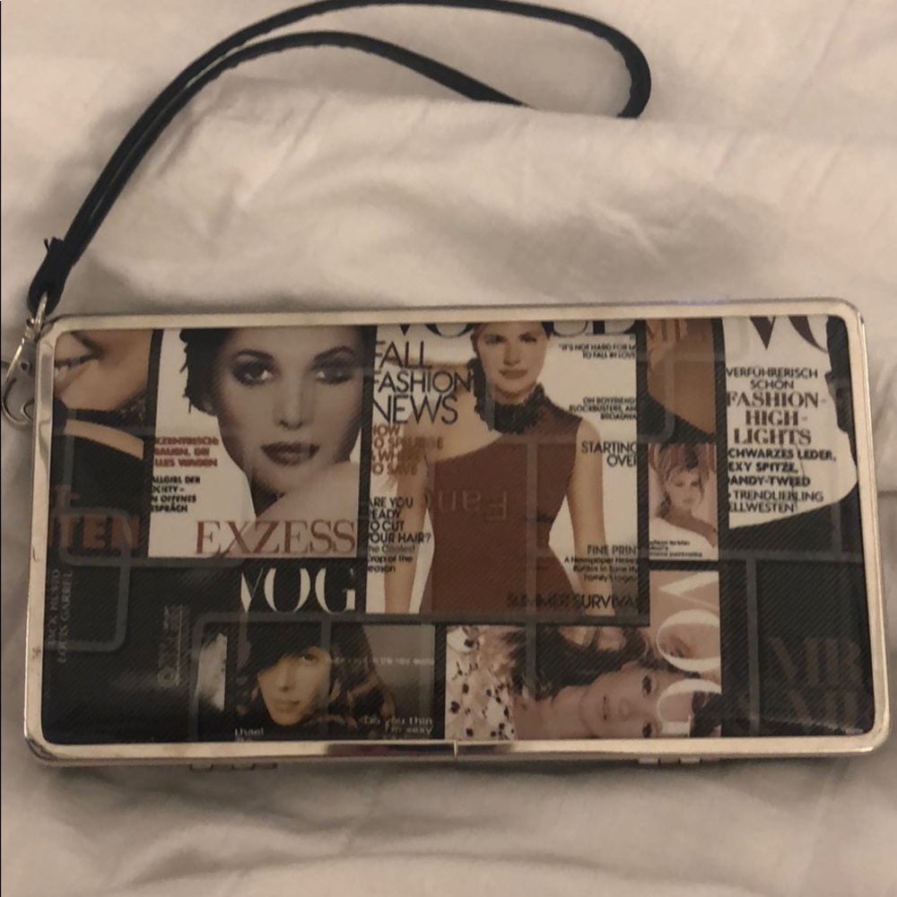 Vogue wallet/wristlet